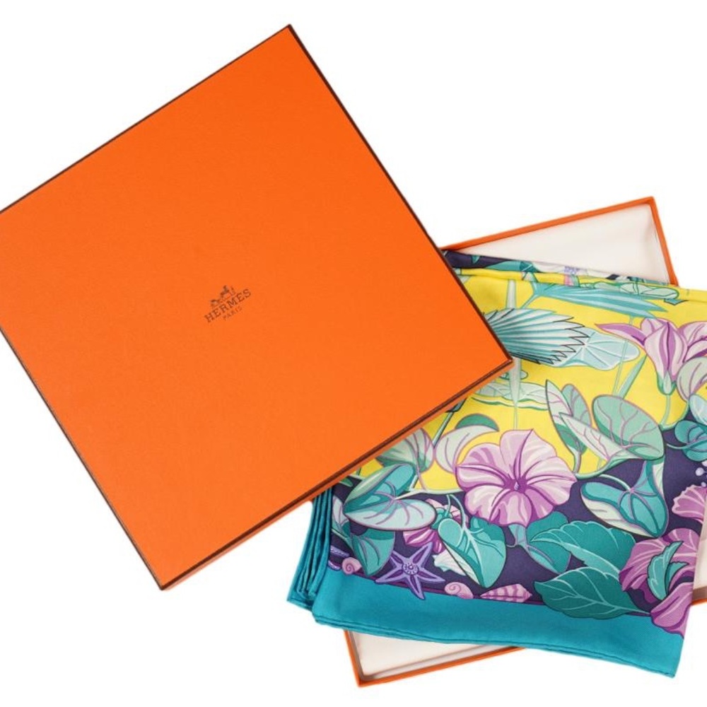 Hermes Flamingo Party Miami 90 cm Silk Limited Edition Blue Carre Scarf
